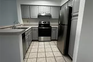 14013 Fairway Island Dr, Orlando, FL 32837 - Photo 8