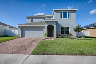 911 Avenal, Davenport, FL 33837 - Photo 2