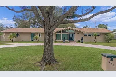 1407 Edgewater Beach Drive, Lakeland, FL 33805 - Photo 32