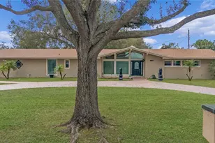 1407 Edgewater Beach Dr, Lakeland, FL 33805 - Photo 32