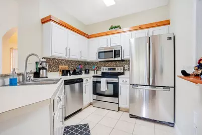 8447 Crystal Cove Loop, Kissimmee, FL 34747 - Photo 10