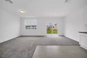 246 Mandovi St, Davenport, FL 33837 - Photo 4