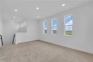 2626 Wise River Ln, Zephyrhills, FL 33539 - Photo 14