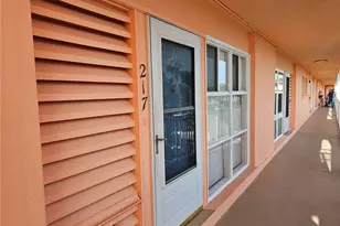 721 S Beach St, Daytona Beach, FL 32114 - Photo 2