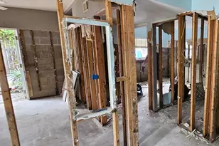 5400 Circle Dr, Weeki Wachee, FL 34607 - Photo 10