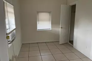 930 18th St, Orlando, FL 32805 - Photo 12