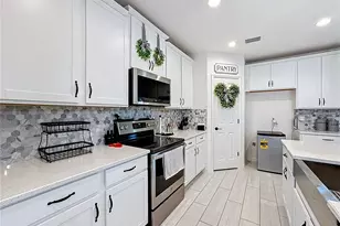 678 Fiddlesticks Dr, Davenport, FL 33837 - Photo 12