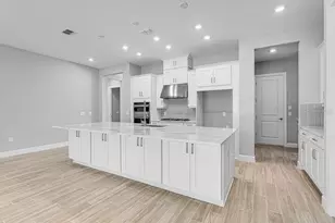 919 Tassleflower Trl, Saint Cloud, FL 34771 - Photo 2