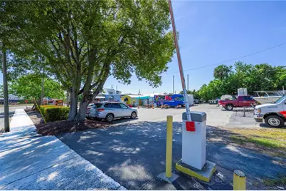 927 N US Highway 1, Fort Pierce, FL 34950 - Photo 14