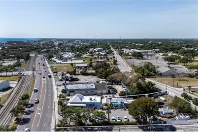 927 N US Highway 1, Fort Pierce, FL 34950 - Photo 8