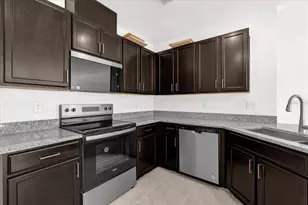 375 Sequoia Dr, Lake Wales, FL 33859 - Photo 4