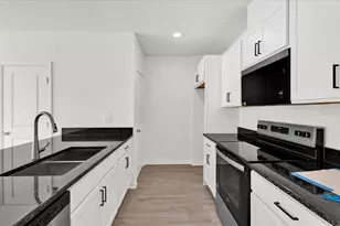 367 Sequoia Dr, Lake Wales, FL 33859 - Photo 4