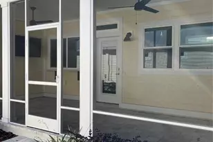 12143 Grand Oak Ln, Oxford, FL 34484 - Photo 2