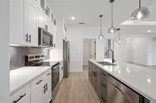 24389 SW Kingsway Cir, Arcadia, FL 34269 - Photo 18