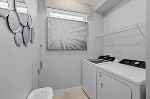 16205 St Kitts Cir, Clermont, FL 34714 - Photo 4