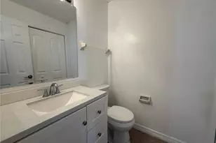 1627 Eagle Creek Cir, Orlando, FL 32807 - Photo 18