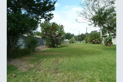 295 E Ariel Road, Oak Hill, FL 32759 - Photo 4