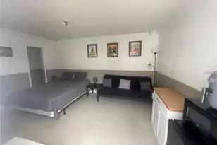 352 Caribbean Dr, Davenport, FL 33897 - Photo 2