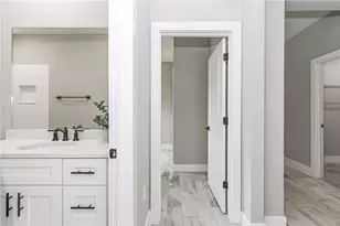 12321 SW 76th Ln, Dunnellon, FL 34432 - Photo 14