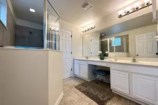 840 Las Fuentes Dr, Kissimmee, FL 34746 - Photo 16