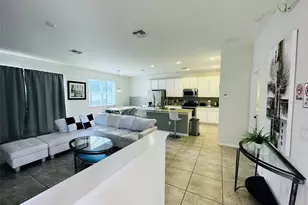 840 Las Fuentes Dr, Kissimmee, FL 34746 - Photo 2