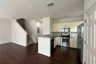 3208 Oyster Ln, Kissimmee, FL 34747 - Photo 2