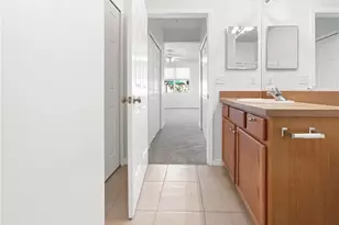 3473 Parkridge Cir, Sarasota, FL 34243 - Photo 18