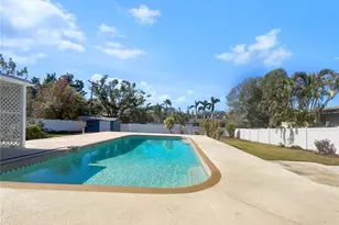 7326 Shepherd St, Sarasota, FL 34243 - Photo 22