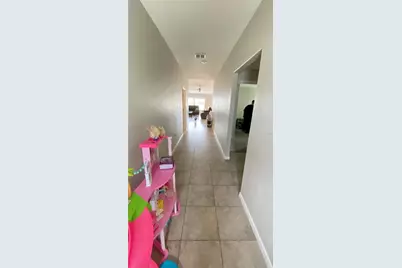 39567 Dawson Chase Drive, Zephyrhills, FL 33540 - Photo 4