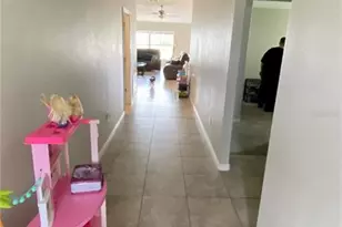 39567 Dawson Chase Dr, Zephyrhills, FL 33540 - Photo 4