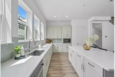 2221 Valentine Alley, Orlando, FL 32804 - Photo 12