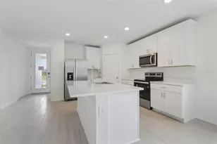 325 Castle Dr, Lake Alfred, FL 33850 - Photo 14