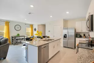 574 Lady Grace Pl, Deland, FL 32724 - Photo 8