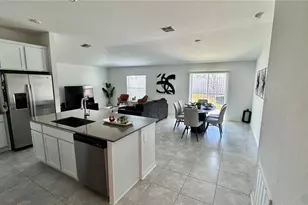 313 Estates Ct, Haines City, FL 33844 - Photo 2