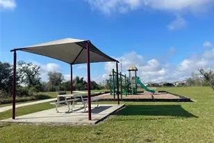 313 Estates Ct, Haines City, FL 33844 - Photo 10