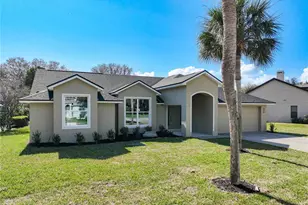 10012 Silver Bluff Dr, Leesburg, FL 34788 - Photo 2