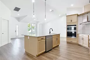 10012 Silver Bluff Dr, Leesburg, FL 34788 - Photo 14