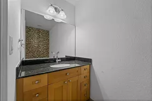 150 E Robinson St, Orlando, FL 32801 - Photo 8