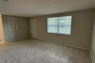 4325 Newbury Dr, New Port Richey, FL 34652 - Photo 4