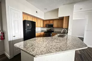 13028 Plantation Park Cir, Orlando, FL 32821 - Photo 4