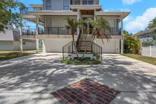 606 Indiana Ave, Crystal Beach, FL 34681 - Photo 54