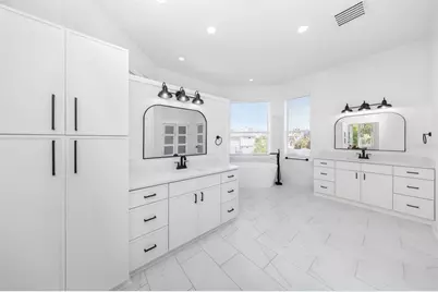 606 Indiana Avenue, Crystal Beach, FL 34681 - Photo 20