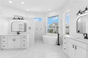 606 Indiana Ave, Crystal Beach, FL 34681 - Photo 8