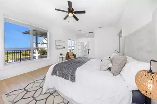606 Indiana Ave, Crystal Beach, FL 34681 - Photo 4