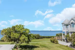 606 Indiana Ave, Crystal Beach, FL 34681 - Photo 22