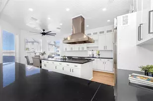 606 Indiana Ave, Crystal Beach, FL 34681 - Photo 6