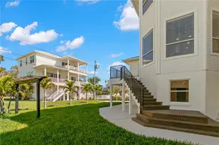 606 Indiana Ave, Crystal Beach, FL 34681 - Photo 32