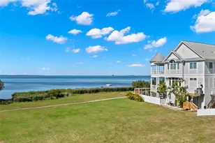 606 Indiana Ave, Crystal Beach, FL 34681 - Photo 18