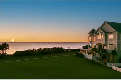 606 Indiana Avenue, Crystal Beach, FL 34681 - Photo 4