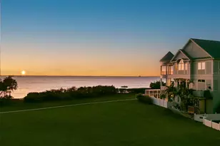 606 Indiana Ave, Crystal Beach, FL 34681 - Photo 4